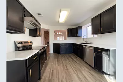 2108 Woodland Oaks Drive, Arlington, TX 76013 - Photo 8