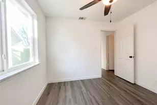 2108 Woodland Oaks Dr, Arlington, TX 76013 - Photo 14