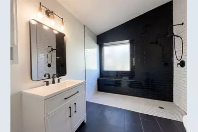 2108 Woodland Oaks Drive, Arlington, TX 76013 - Photo 10