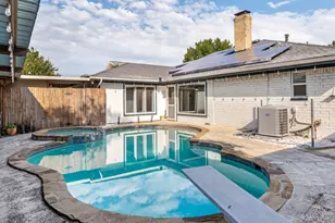 2714 Carriage Ln, Carrollton, TX 75006 - Photo 22