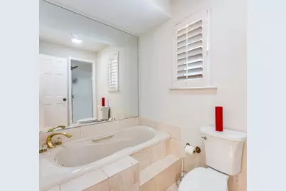 2714 Carriage Lane, Carrollton, TX 75006 - Photo 14