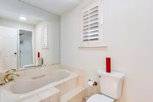 2714 Carriage Ln, Carrollton, TX 75006 - Photo 14