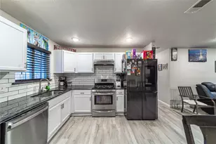 1805 W Sanford St, Arlington, TX 76012 - Photo 14