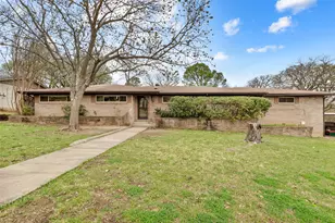 2815 Wilsonwood Dr, Denton, TX 76209 - Photo 2