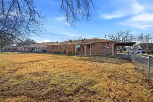 306 Texoma Dr, Whitesboro, TX 76273 - Photo 26