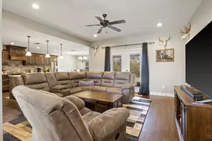 691 Co Rd 1464, Hughes Springs, TX 75656 - Photo 4