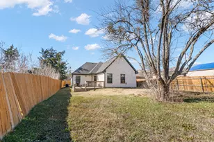 207 S James St, Alvarado, TX 76009 - Photo 20
