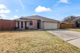 8625 Cotton Creek Ln, Fort Worth, TX 76123 - Photo 2