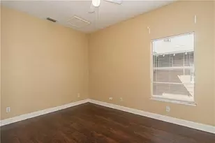 202 S Willomet Dr, Dallas, TX 75208 - Photo 28