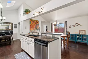 2801 Stoneridge Dr, Garland, TX 75044 - Photo 10