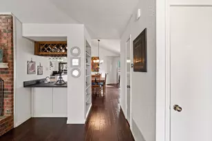 2801 Stoneridge Dr, Garland, TX 75044 - Photo 6