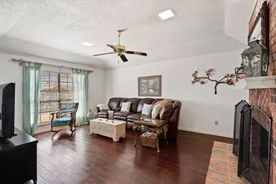 2801 Stoneridge Drive, Garland, TX 75044 - Photo 4
