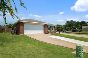 1448 Ridgecrest Dr, Little Elm, TX 75068 - Photo 2