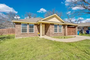 106 W Adair St, Alvarado, TX 76009 - Photo 24