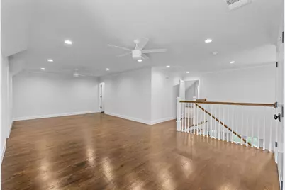 7137 Meadow Lake Avenue, Dallas, TX 75214 - Photo 20