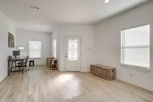 3815 Silver Creek Ct, Granbury, TX 76048 - Photo 8