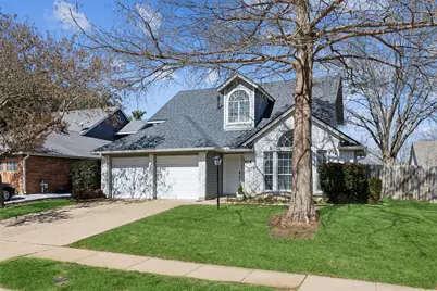 705 Timbercreek Drive, Hurst, TX 76053 - Photo 2