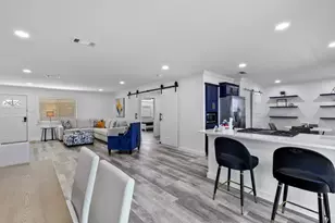 1044 Meadowbrook Dr, Grapevine, TX 76051 - Photo 12