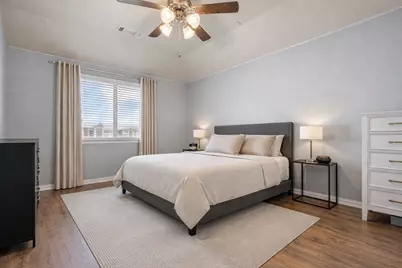921 Shelby Lane, Lewisville, TX 75056 - Photo 14