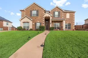 609 Sunrise Dr, Kennedale, TX 76060 - Photo 2
