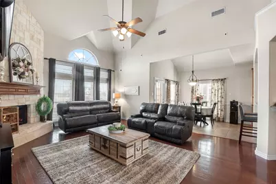 609 Sunrise Drive, Kennedale, TX 76060 - Photo 8