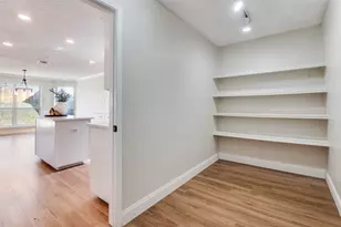 1808 Wolf Creek Dr, Arlington, TX 76018 - Photo 22