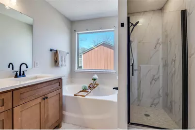 1808 Wolf Creek Drive, Arlington, TX 76018 - Photo 16