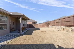 821 Blackhorse Trl, Justin, TX 76247 - Photo 32