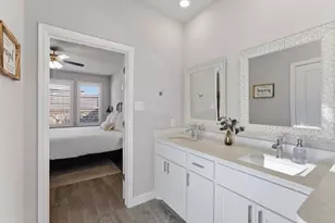 821 Blackhorse Trl, Justin, TX 76247 - Photo 16