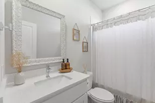 821 Blackhorse Trl, Justin, TX 76247 - Photo 12