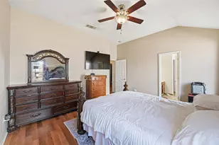 1308 Meadow Glen, Lancaster, TX 75146 - Photo 12