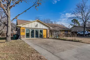 618 Magnolia St, Denton, TX 76201 - Photo 2