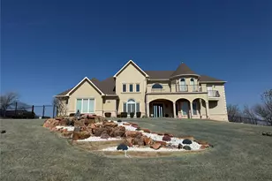 3072 Rosebud Ct, Grand Prairie, TX 75104 - Photo 4