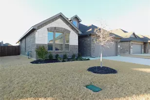 5230 Mountain View Dr, Krum, TX 76249 - Photo 2