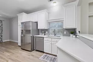 1100 Breezewood Dr, Lewisville, TX 75077 - Photo 2