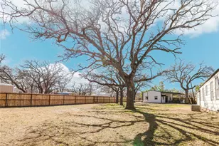 1401 W 12th St, Cisco, TX 76437 - Photo 28