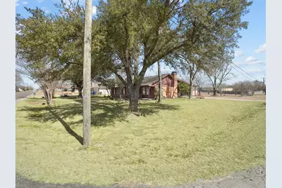 175 Creekview Drive E, Red Oak, TX 75154 - Photo 4