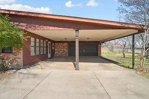 175 Creekview Dr E, Red Oak, TX 75154 - Photo 6