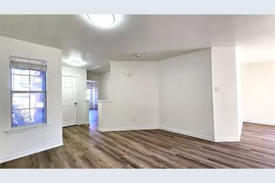 901 W Congress Street, Denton, TX 76201 - Photo 4