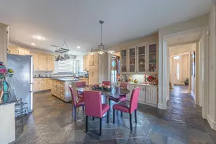 2200 Castle Rock Rd, Arlington, TX 76006 - Photo 8