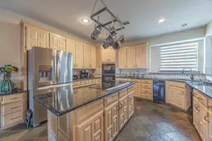 2200 Castle Rock Rd, Arlington, TX 76006 - Photo 12