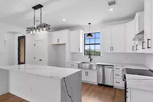 1101 Ajo Ct, Granbury, TX 76048 - Photo 6