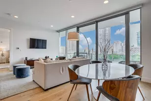 3130 N Harwood St, Dallas, TX 75201 - Photo 8