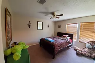 1424 Bumble Bee Dr, Lancaster, TX 75134 - Photo 8