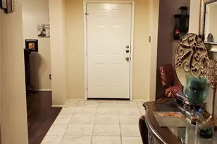 1424 Bumble Bee Dr, Lancaster, TX 75134 - Photo 2