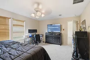 1424 Bumble Bee Dr, Lancaster, TX 75134 - Photo 20