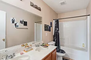 1424 Bumble Bee Dr, Lancaster, TX 75134 - Photo 26