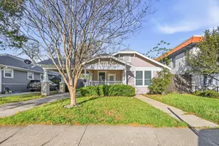 843 N Clinton Ave, Dallas, TX 75208 - Photo 1