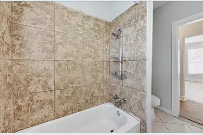 843 N Clinton Avenue, Dallas, TX 75208 - Photo 14