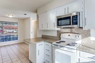 7613 Marlborough Dr W, Fort Worth, TX 76134 - Photo 10